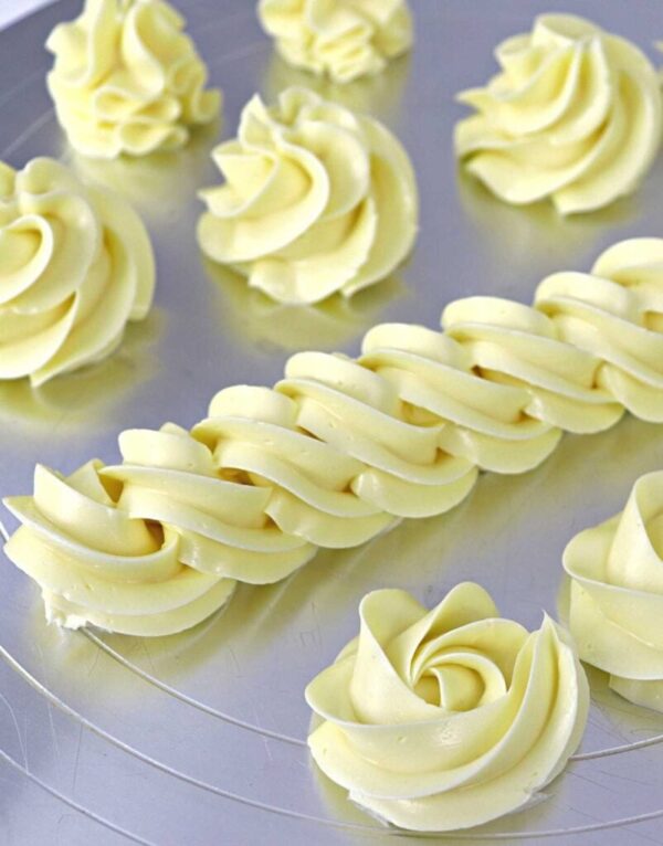 Swiss meringue buttercream class - Image 4