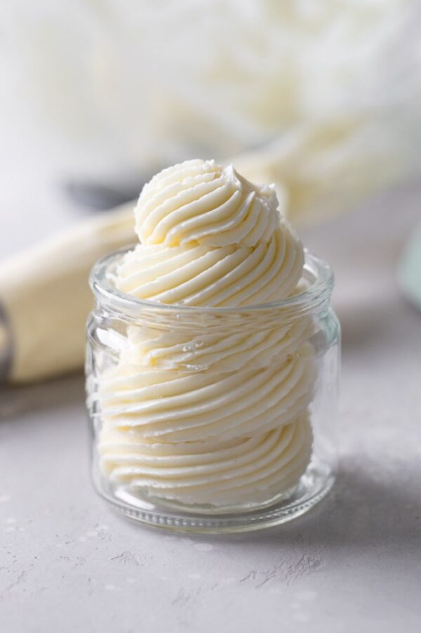 Swiss meringue buttercream class